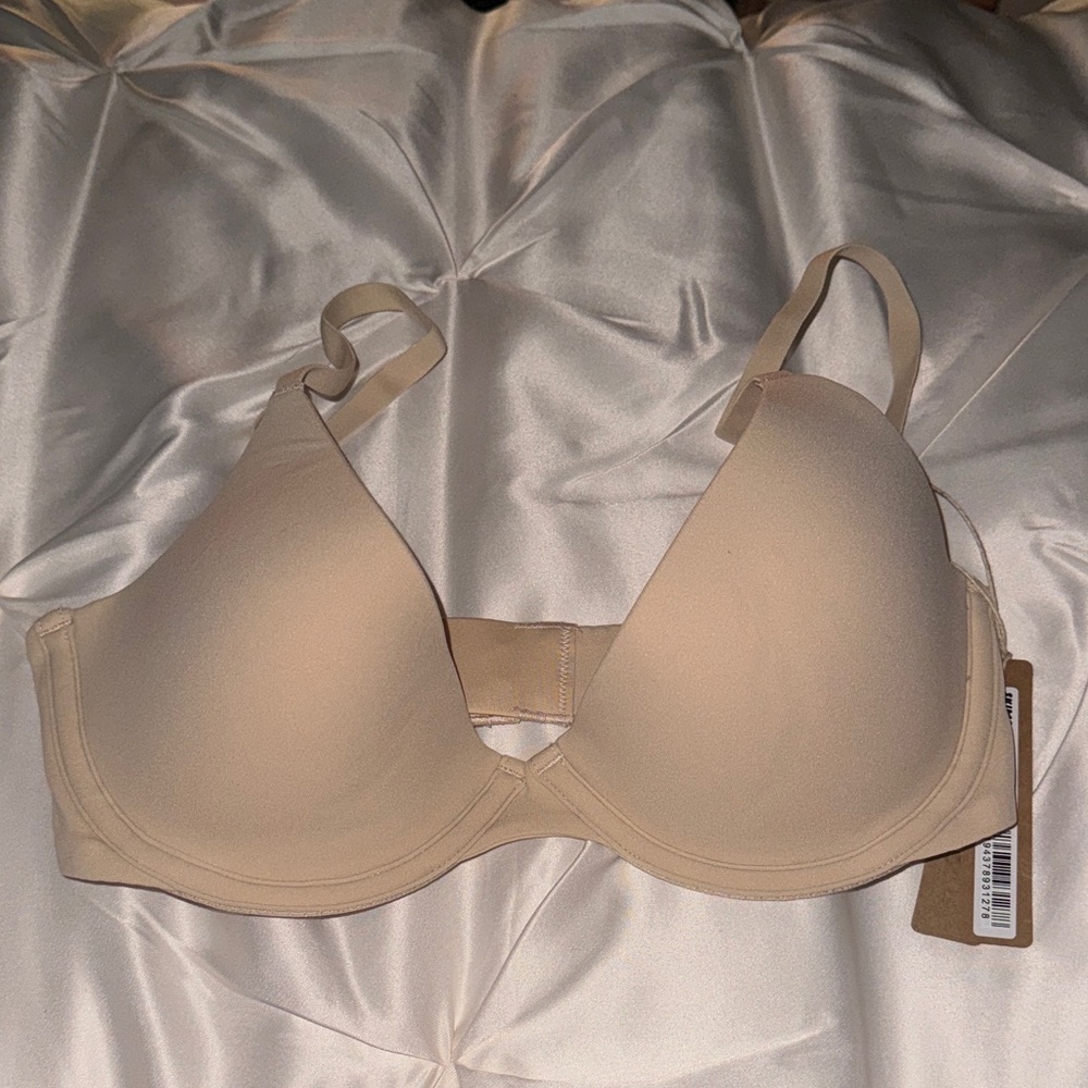 SKIMS Soft “Sand” Bra